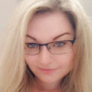 Meet your Posher, Stacy